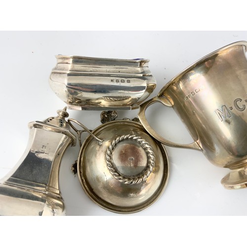 359 - HALLMARKED  SILVER CHRISTENING MUG 89g , 2 CONDIMENTS & A  ORNATE SILVER TASTE VIN / CUP STAMPED 925