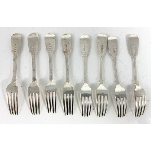 304 - 8 (4 PLUS 4) SILVER FORKS, APPROX. 386g gross