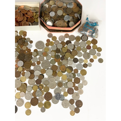 550 - LARGE QUANTITY OF MIXED COINAGE