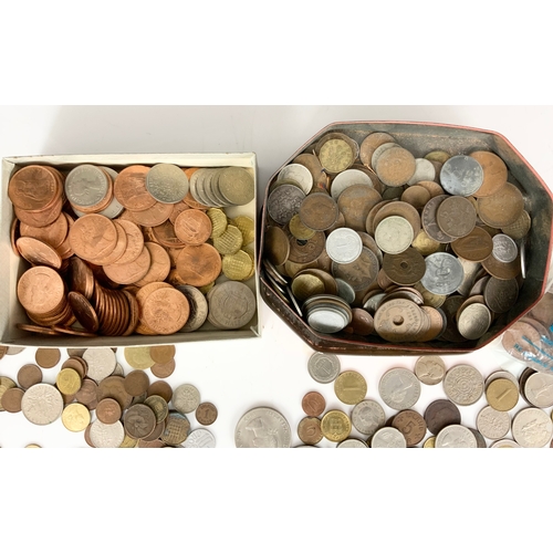 550 - LARGE QUANTITY OF MIXED COINAGE