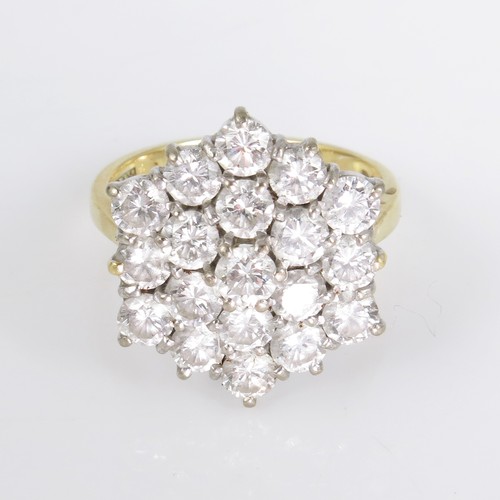 893 - VERY IMPRESSIVE 18CT GOLD DIAMOND CLUSTER RING