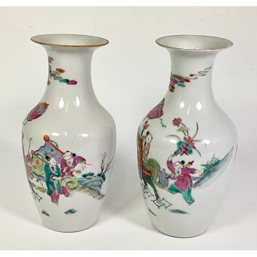 119 - PR. ORIENTAL VASES DECORATED WITH FIGURES, SOME ON HORSEBACK, APPROX. 23.5 cm tall