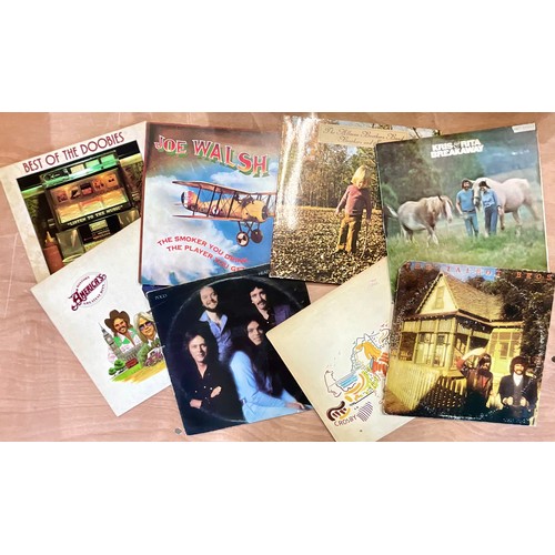 831 - COUNTRY, AMERICANA, SOFT ROCK AND SOUTHERN ROCK LP’S. ARTISTS INC. THE EAGLES, CSN, AMERICA, DOOBIE ... 