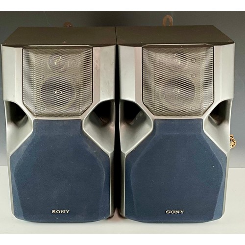 1212 - BANG & OLUFSEN BEOGRAM 1200 AND BEOMASTER 1200 WITH PAIR OF SONY SS-MD5 SPEAKERS -