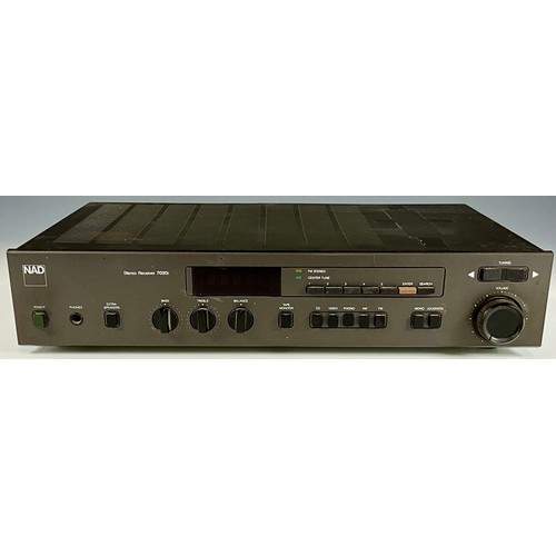 1226 - VINTAGE NAD 7020I STEREO RECEIVER