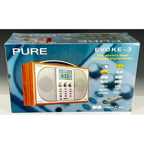 1087 - PURE EVOKE-3 DAB DIGITAL RADIO WITH ORIGINAL BOX