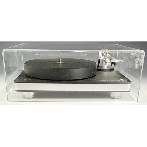 1135 - CLEARAUDIO PERFORMANCE DC TURNTABLE INC. CLARIFY TONE ARM AND VITUOSO V2 CARTRIDGE AND PERSPEX DUST ... 