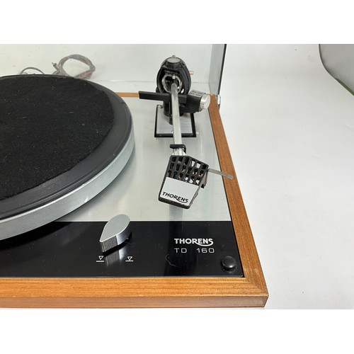 1123 - THORENS TD160 RECORD PLAYER