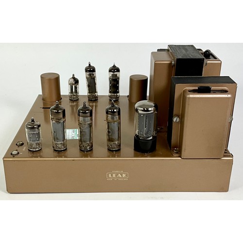 1157 - VINTAGE LEAK STEREO 20 VALVE AMPLIFIER, A VARISLOPE STEREO PRE-AMP AND TROUGHLINE II TUNER