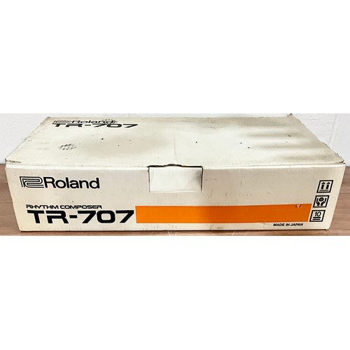 1045 - BOXED ROLAND RHYTHM COMPOSER TR-707 DRUM MACHINE, MADE IN JAPAN WITH MANUAL AND POWER SUPPLY