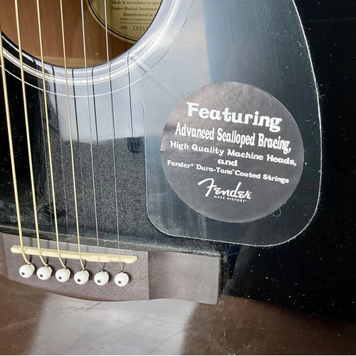 998 - FENDER CD-60 V2 ACOUSTIC GUITAR