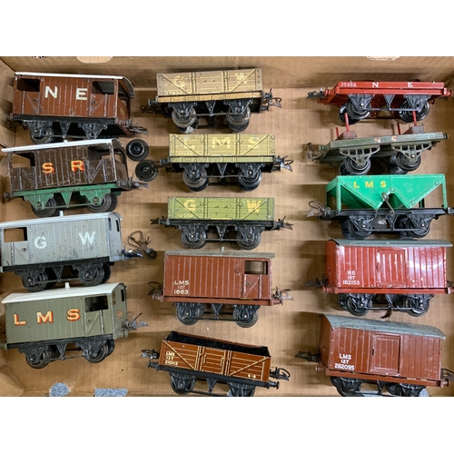 442 - HORNBY 0 GAUGE, 14 U/B WAGONS, SOME EARLY, INC SR BRAKE, LMS HOPPER, NE FLAT TRUCK OPEN SPRINGS ETC