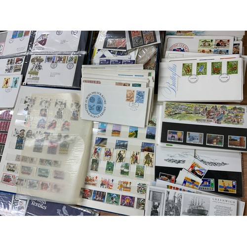 540 - STAMP INTEREST A GOOD COLLECTION OF ALBUMS FDC’S VARIOUS YEARS, SMALL BOX OF FDC’S & PRESENTATION PA... 