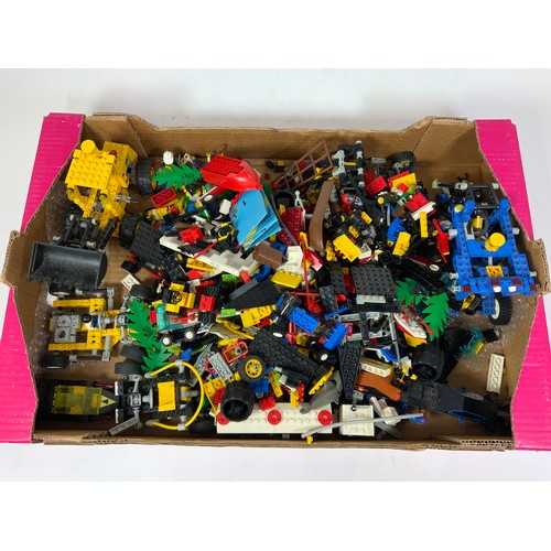 63 - BOX MIXED LEGO, INCLUDES LEGO SYSYEMS