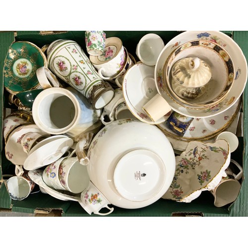 160 - 2 BOXES OF MIXED PORCELAIN MULTIPLE PLATES, CUPS AND SAUCERS, COFFEE CUPS, JUGS ETC