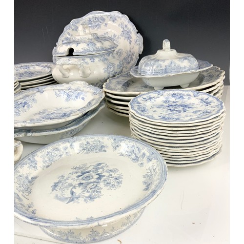 171 - QUANTITY OF WEDGWOOD ASIATIC PHEASANT PATTERN BLUE AND WHITE WARE