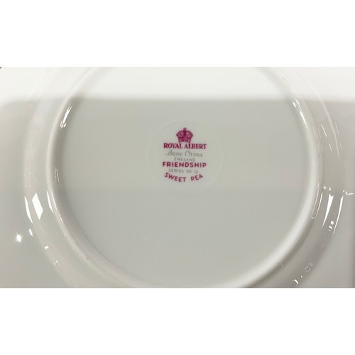 177 - ROYAL ALBERT FRIENDSHIP SWEET PEA TEAWARE