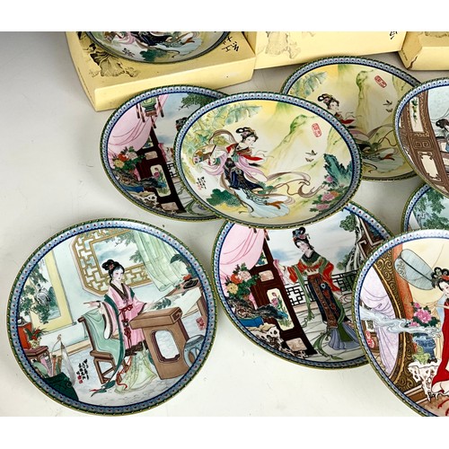 186 - COLLECTION OF IMPERIAL JINGDEZHEN CABINET PLATES, SOME BOXED