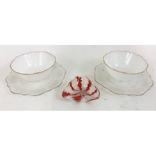 221 - PAIR OF VASELINE GLASS BOWLS AND STANDS AND A PIECE OF VENETIAN GLASS