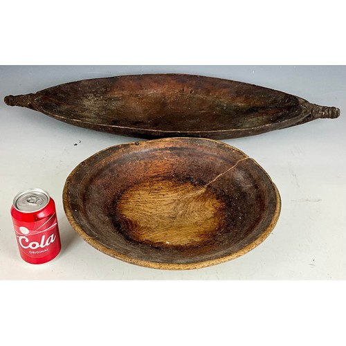 363 - WOODEN AFRICAN DISH AND A CIRCULAR VERY PRIMITIVE WOODEN DISH