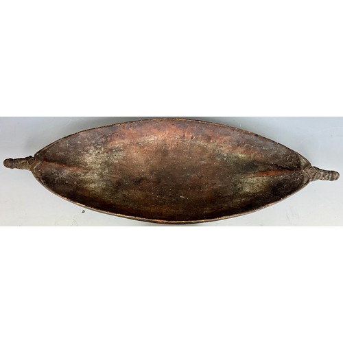 363 - WOODEN AFRICAN DISH AND A CIRCULAR VERY PRIMITIVE WOODEN DISH