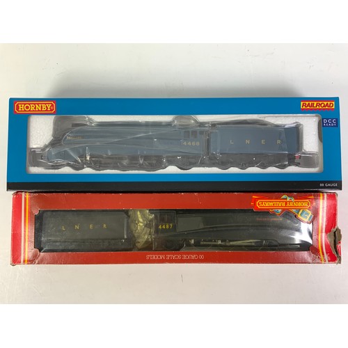 536 - HORNBY RAILROAD BOXED R3371 LNER A4 4468 MALLARD, DCC READY, BLUE & BLACK, T/W AN EARLY A4 LNER BLAC... 