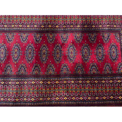 734 - RED GROUND RUG 161cm x 98cm