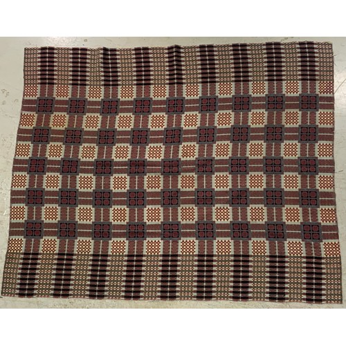 733 - RED GROUND RUG 228cm x 185cm