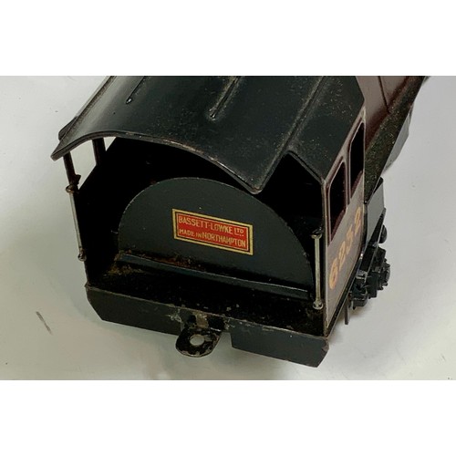 475 - BASSETT LOWKE BOXED 0 GAUGE MODEL OF LMS 4-6-2 6232 DUCHESS OF MONTROSE IN ORIGINAL BOX. ELECTRIC MO... 