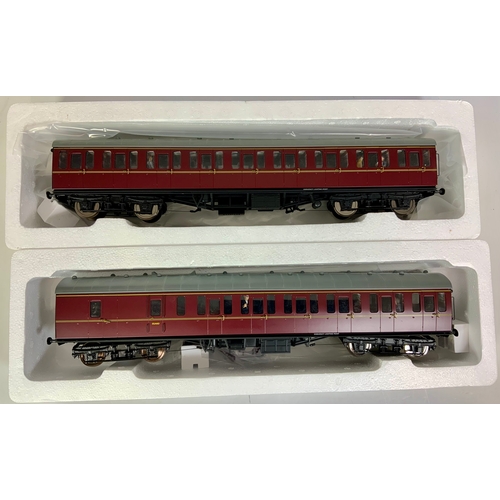 490 - 2 0 GAUGE BOXED DARSTAED MK 1 SUBURBAN COACHES D23-1-1 BS1 MAROON LINED & D23-4-1 S1 MAROON LINED