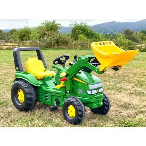 47 - LARGE SCALE RIDE ON MODEL OF A JOHN DEERE TRACTOR CHILDS, APPEARS NEVER RACED OR RALLIED, WITH SOME ... 