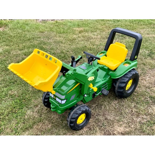 47 - LARGE SCALE RIDE ON MODEL OF A JOHN DEERE TRACTOR CHILDS, APPEARS NEVER RACED OR RALLIED, WITH SOME ... 