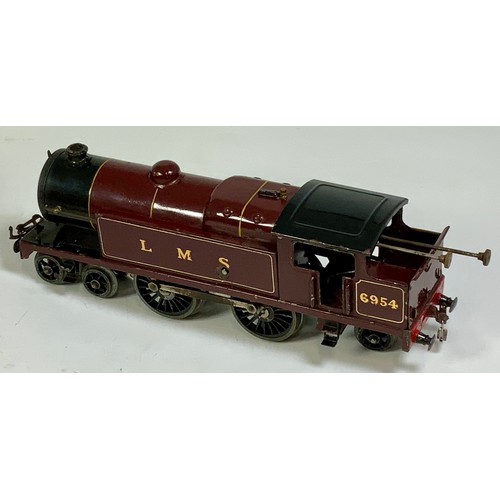 463 - HORNBY 0 GAUGE SET COMPRISING LOCOMOTIVE LMS 4-4-2 TANK 6954 C/W, 4 LMS WAGONS & TRACK, BOX POOR