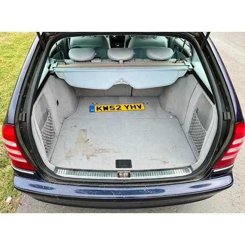 2 - MERCEDES C220 CDI DIESEL ESTATE KW52 YHV. MOT VALID UNTIL 22/10/24. RECORDED MILEAGE 142937. BODYWOR... 