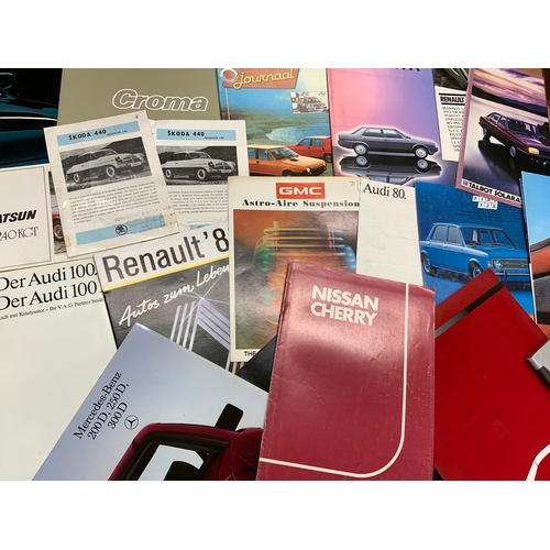 25 - ASSORTED MOTOR CAR BROCHURES & EPHEMERA, CITROEN, CHRYSLER, LAND ROVER, DAIMLER, MORGAN, CIVIC, RENA... 