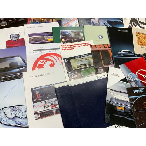 26 - LARGE ASSORTMENT OF VEHICLE & CAR BROCHURES, EPHEMERA, EXTENSIVE BOX FULL : JAGUAR, MERCEDES, PEUGEO... 