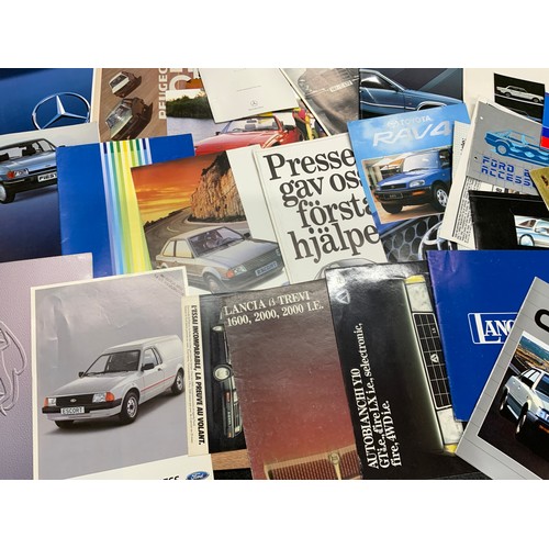 26 - LARGE ASSORTMENT OF VEHICLE & CAR BROCHURES, EPHEMERA, EXTENSIVE BOX FULL : JAGUAR, MERCEDES, PEUGEO... 