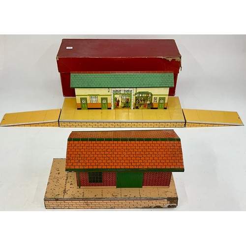 454 - HORNBY 0 GAUGE, BOXED NO 3 STATION WITH RAMPS, PLUS U/B 0 GAUGE GOODS DEPOT