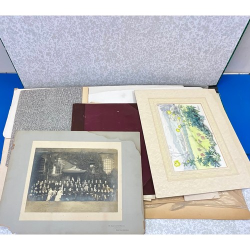 42 - PORTFOLIO CONTAINING QTY. UNFRAMED WATERCOLOURS, ETCHINGS AND PRINTS (this lot contains a large numb... 