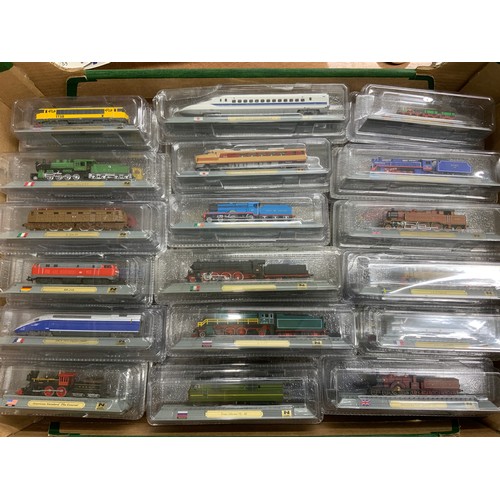 327 - A VERY LARGE BOX OF ‘N GAUGE’ STATIC, PLINTHED COLLECTORS DISPAY MODELS, LOCOMOTIVES GB, EUROPE & WO... 