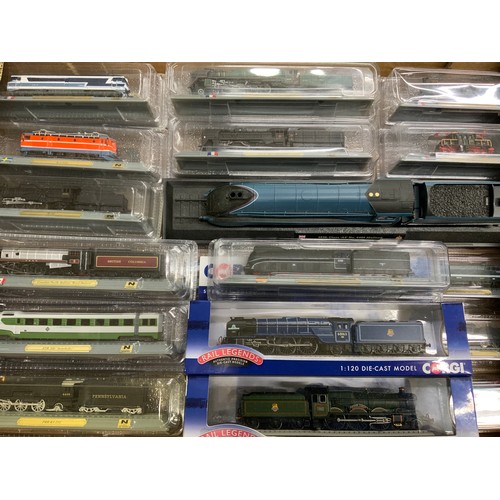 327 - A VERY LARGE BOX OF ‘N GAUGE’ STATIC, PLINTHED COLLECTORS DISPAY MODELS, LOCOMOTIVES GB, EUROPE & WO... 