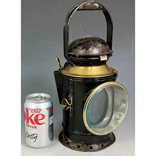 293 - RAILWAY HAND LAMP, GWR, 3 ASPECT REVOLVING, BRASS COLLAR, BRASS BURNER MARKED BR(WR), MARKED GWR, MA... 