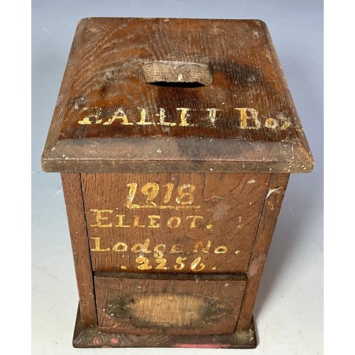 283 - OAK LODGE BALLOT BOX, PAINTED ON FRONT 1918 EILEOT LODGE NO 2256