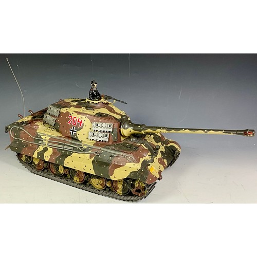 95 - A WELL BUILT TAMIYA KING TIGER TANK, PRODUCTION TURRET VERSION,  ITEM 56018 1/16TH SCALE RADIO CONTR... 