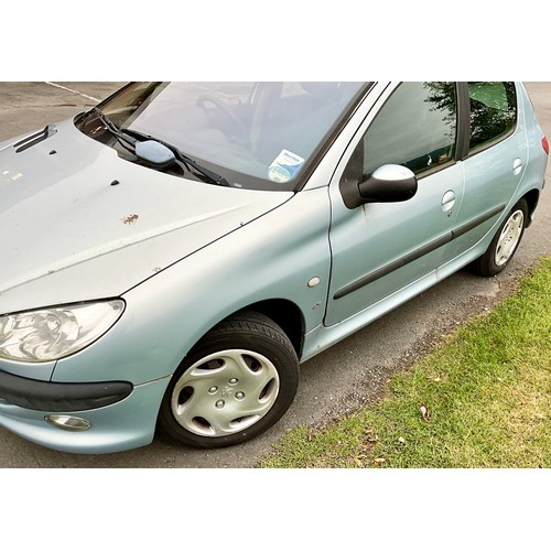 2 - PEUGEOT 206 HDI LX DIESEL BT03 VGF MOT VALID UNTIL MAY 2025. RECORDED MILEAGE 111195. DAMAGE TO REAR... 