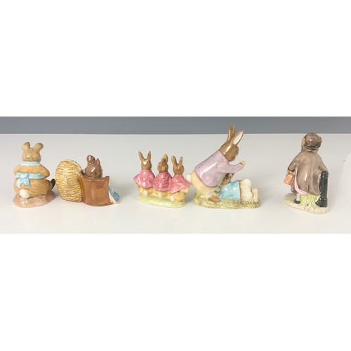 146 - BESWICK BEATRIX POTTER MODELS OLD MR BOUNCER, HUNCA MUNCA, FLOPSY MOPSY AND COTTONTAIL, MR BENJAMIN ... 