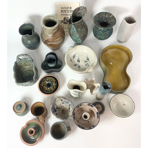 204 - QUANTITY OF STUDIO POTTERY