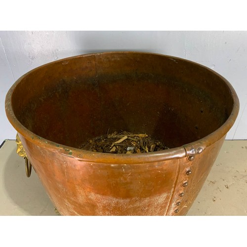 292 - LARGE  COPPER STUDDED LOG BIN WITH 2 LION MASK HANDLES ON 3 CLAW FEET 57cm TALL, 75cm IN DIAMETER