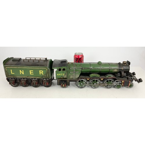 351 - TIN PLATE LOCOMOTIVE (MODERN)