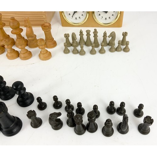 352 - STAUNTON WOODEN CHESS SET  KING 8cm, A SMALL MAGNETIC CHESS SET AND CHESS CLOCK